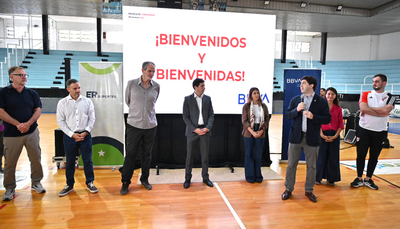 Referentes deportivos y sociales participan en Paraná de la Escuela de Formadores de Fundación River Plate y BBVA
