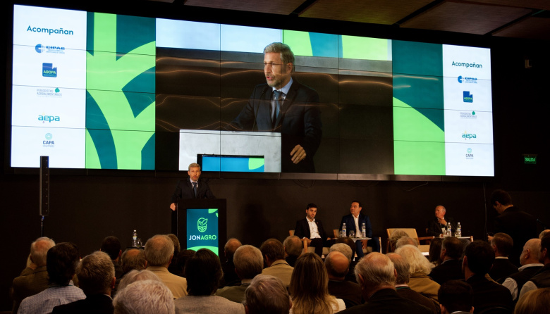 En la Jonagro, Frigerio llamó a pensar en una Argentina a largo plazo y pidió alivio fiscal para el agro